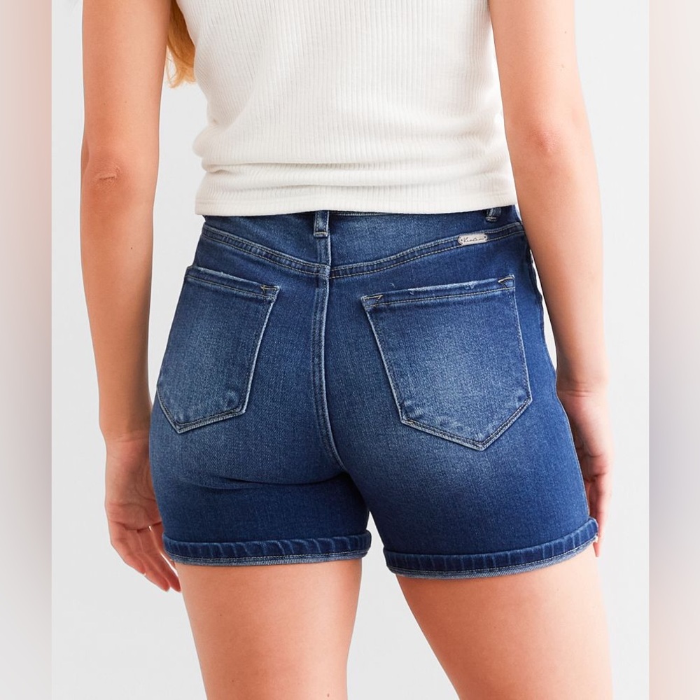 KanCan Signature Mom Fit Shorts NWT Buckle | Size 25 - Picture 3 of 9